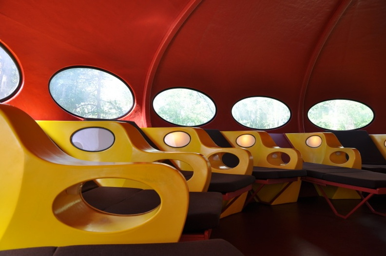 futuro001_04.jpg